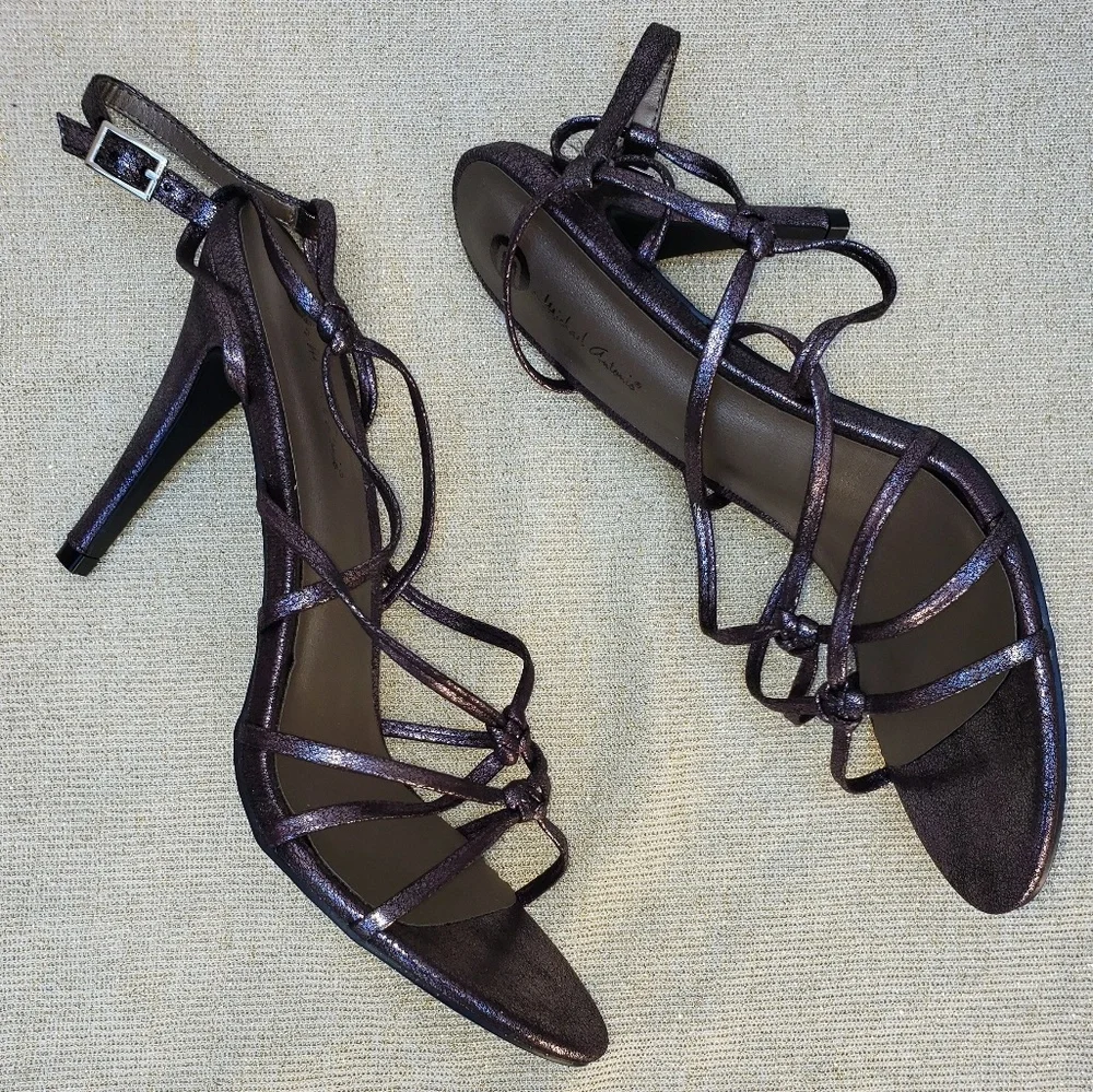 Y2k Whimsy Goth Strappy 4 1/2